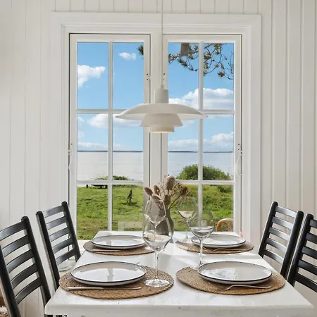Holiday home Front In With Kitchen Martofte