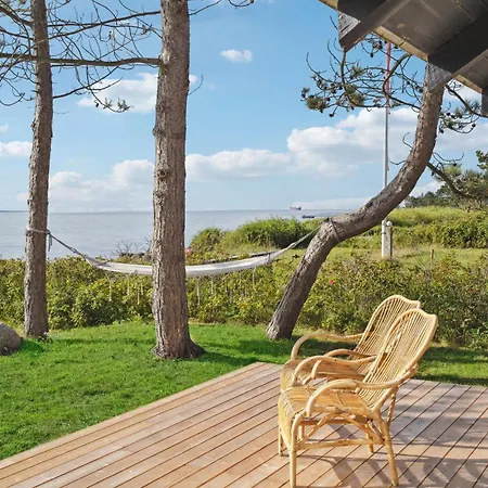 Front In With Kitchen Holiday home Martofte